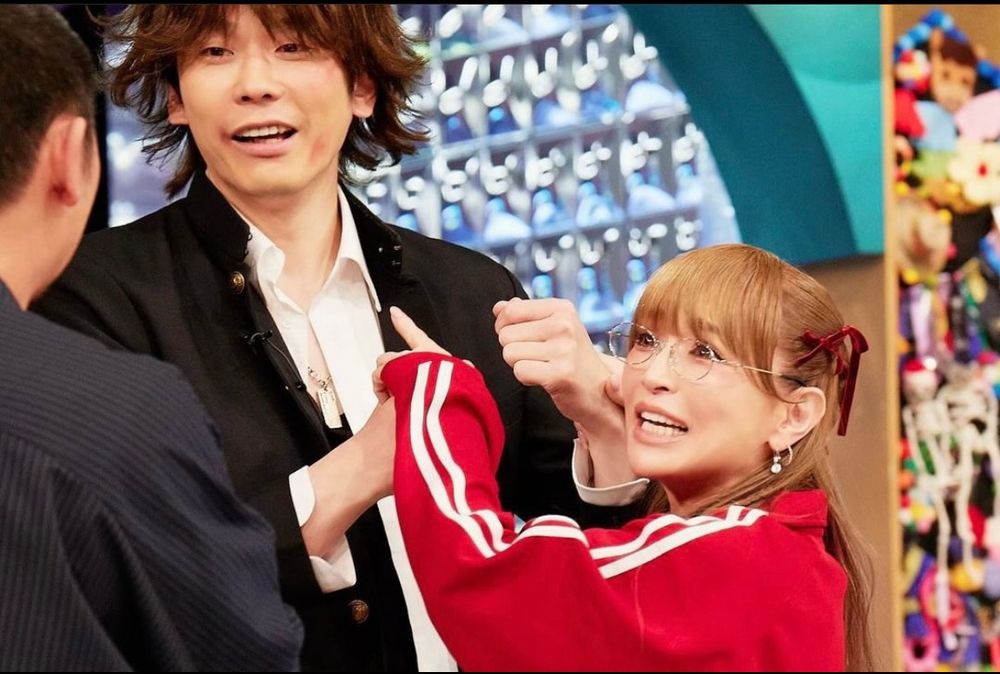 4 photos of ayu in a red tracksuit and wearing thin rimmed reading glasses on a comedy show