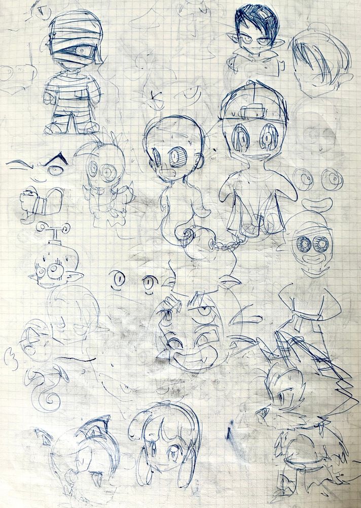 Bocetos de varios personajes del cómic Minimonsters dibujados a boli en hojas de libreta cuadriculadas
