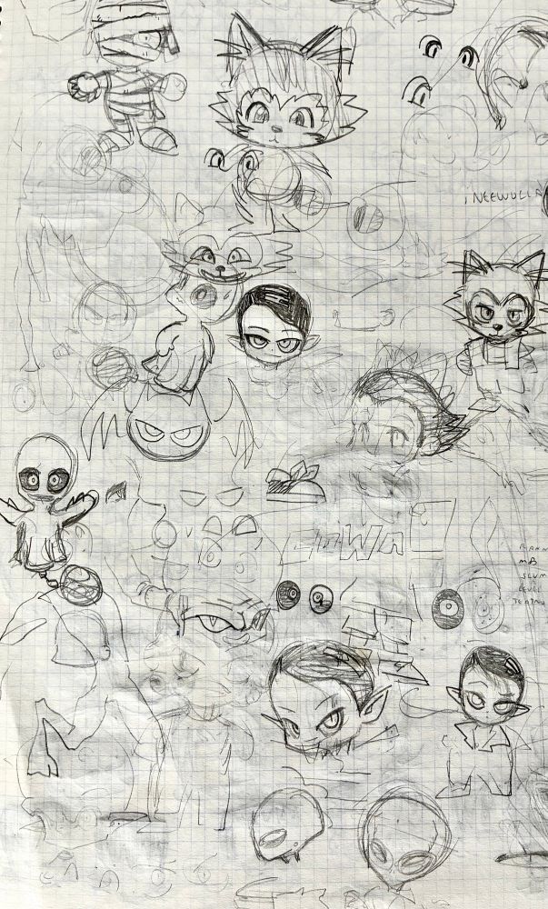 Bocetos de varios personajes del cómic Minimonsters dibujados a boli en hojas de libreta cuadriculadas