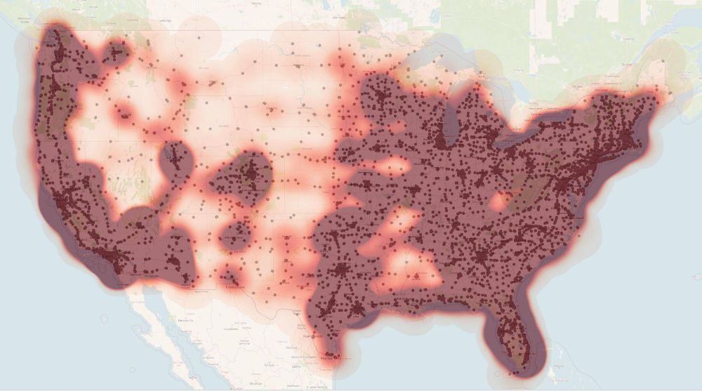 Map of the United States showing the locations of DC Fast Chargers as of 2022 and 100-mile radii around those fast chargers. The resulting map is a heat map of locations within the US that are 100 miles or less from a fast EV charger.