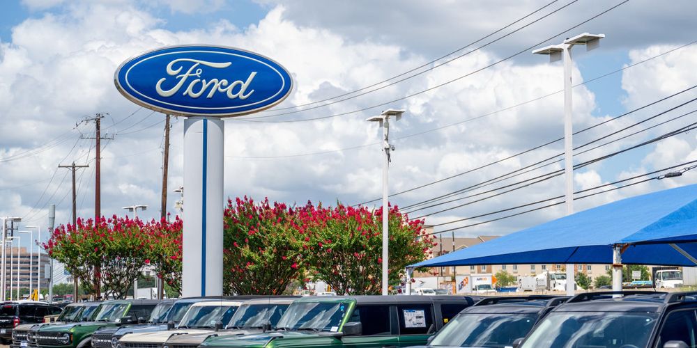 Ford Takes $800 Million Tariff Hit, Posts First Loss Since 2023
