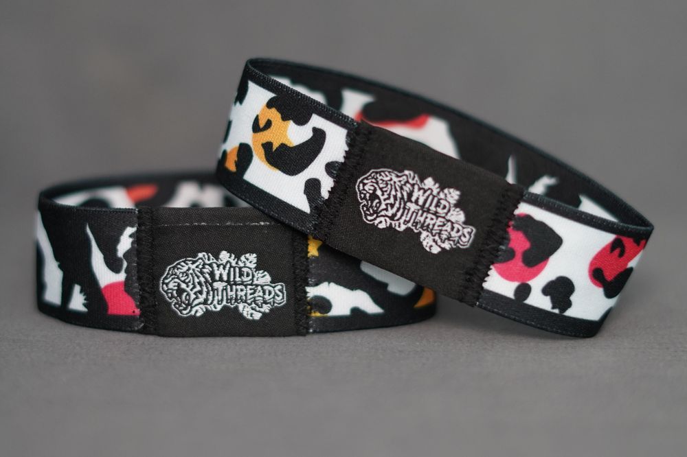 Wild threads wristbands blotches and rosette reversable design