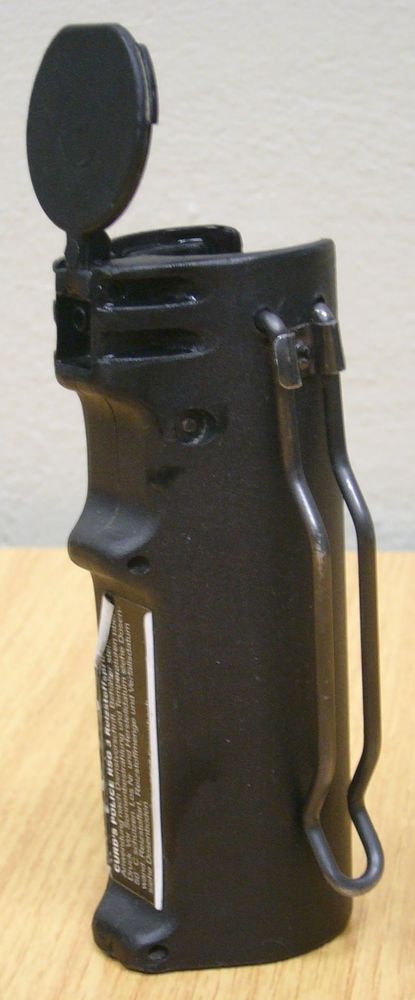 Reizstoffsprühgerät wie es bei der Polizei verwendet wird