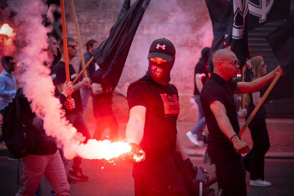 Les néofascistes du « Comité du 9-mai » défilent à Paris en toute impunité pour leurs 30 ans