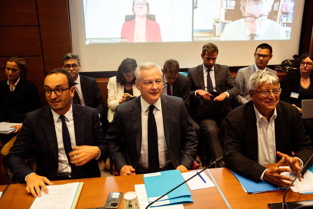 Bruno Le Maire pousse Michel Barnier à tailler dans les dépenses publiques