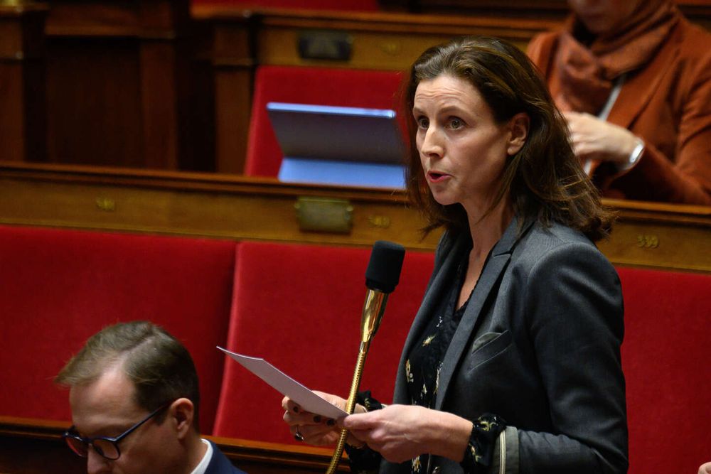 Deux ministres délégués intègrent le gouvernement : Charlotte Parmentier-Lecocq au handicap, Jean-Louis Thiériot aux armées