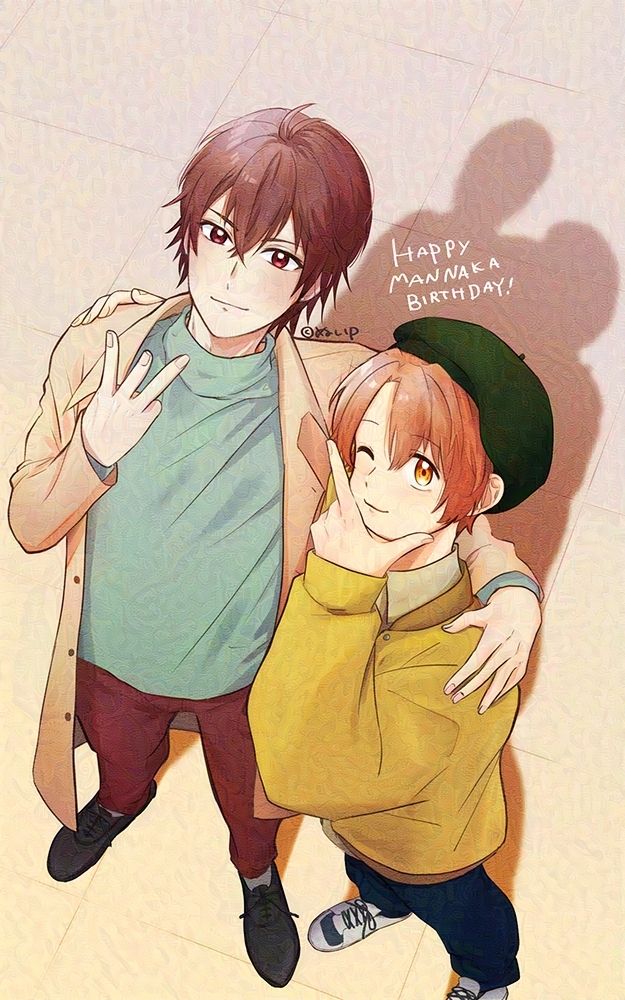 真ん中バースデイに肩を組んで立つ21歳組（虎於くんと三月くん）
虎於くんはŹOOĻメンバーの色、三月くんはピタゴラ色の服を着ている

三月くんはベレー帽が似合うと思います！