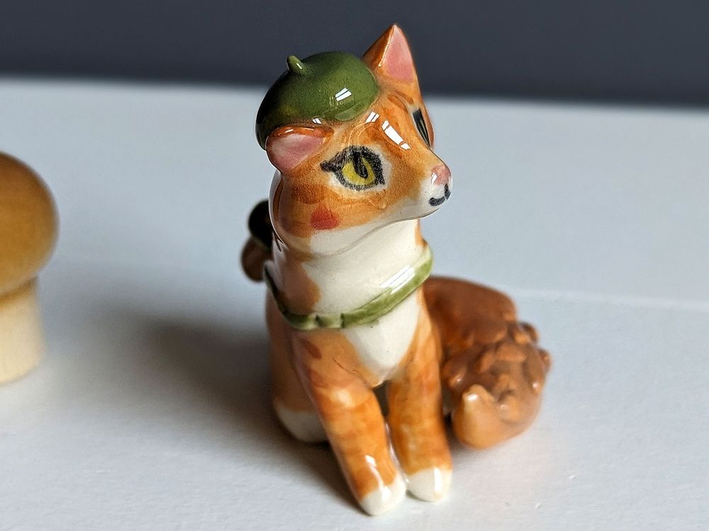 Cat in a beret portrait figurine for a custom order, handmade in porcelain 