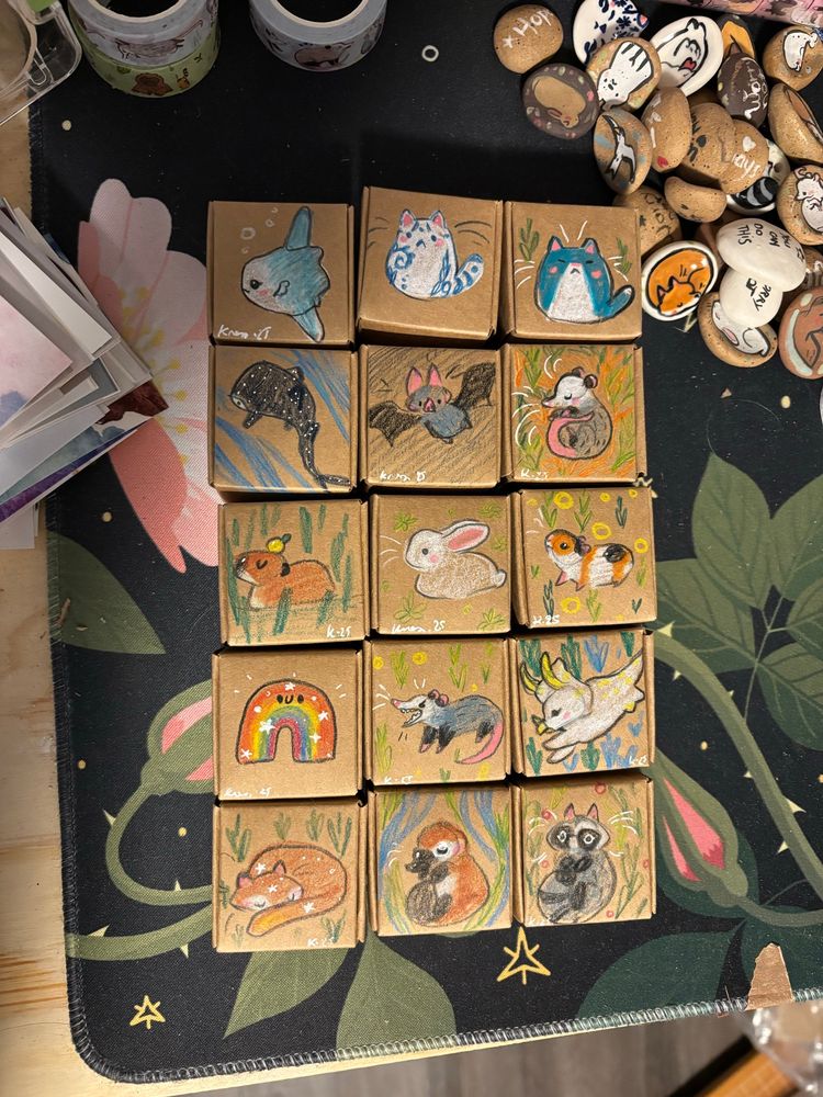 Pendants box with individual doodles 