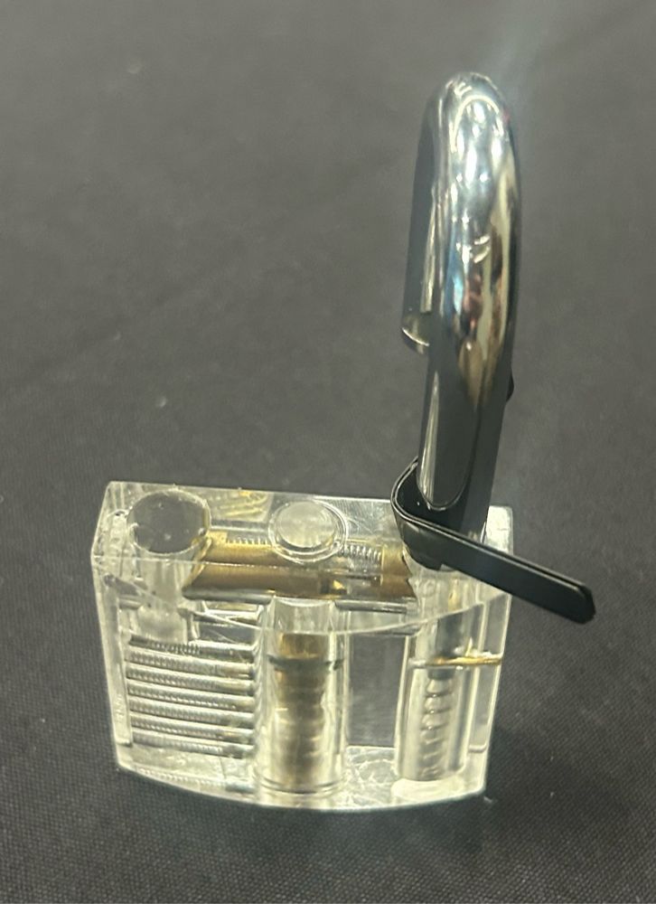 Clear open lock with a shim 