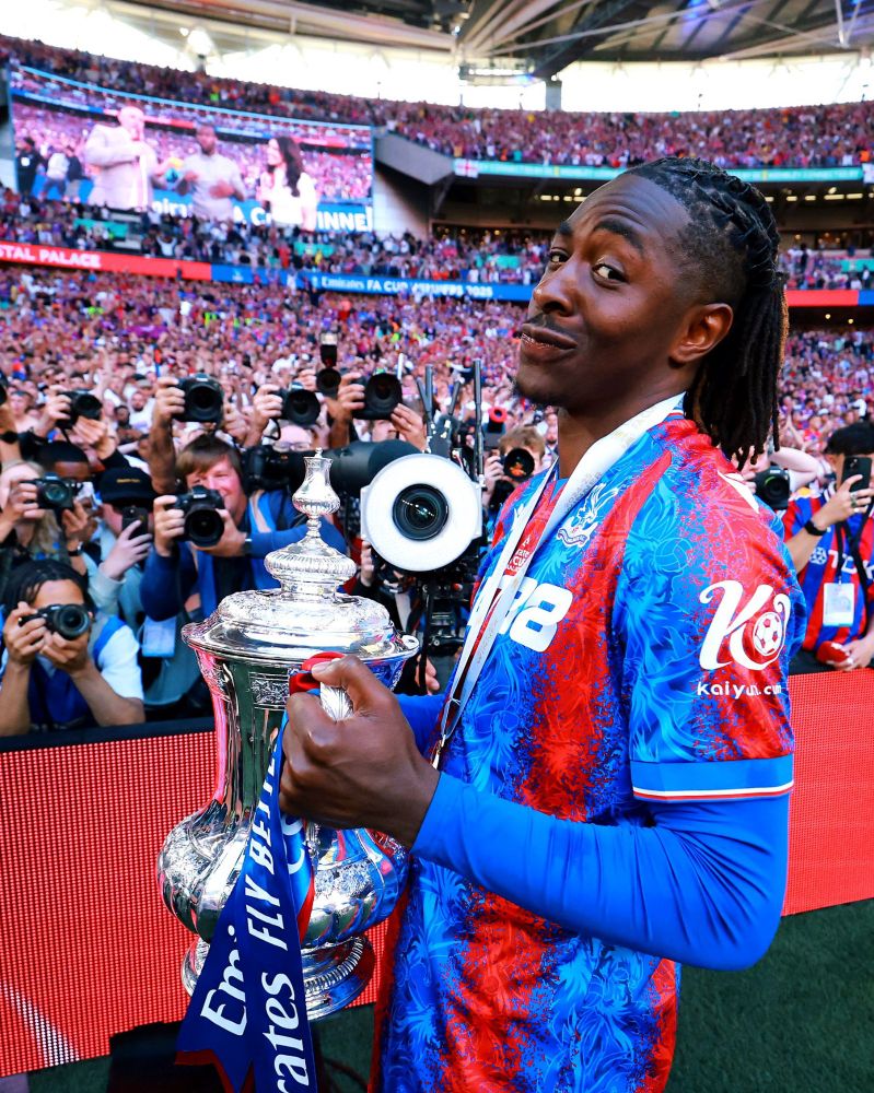Eze Holding the FA cup