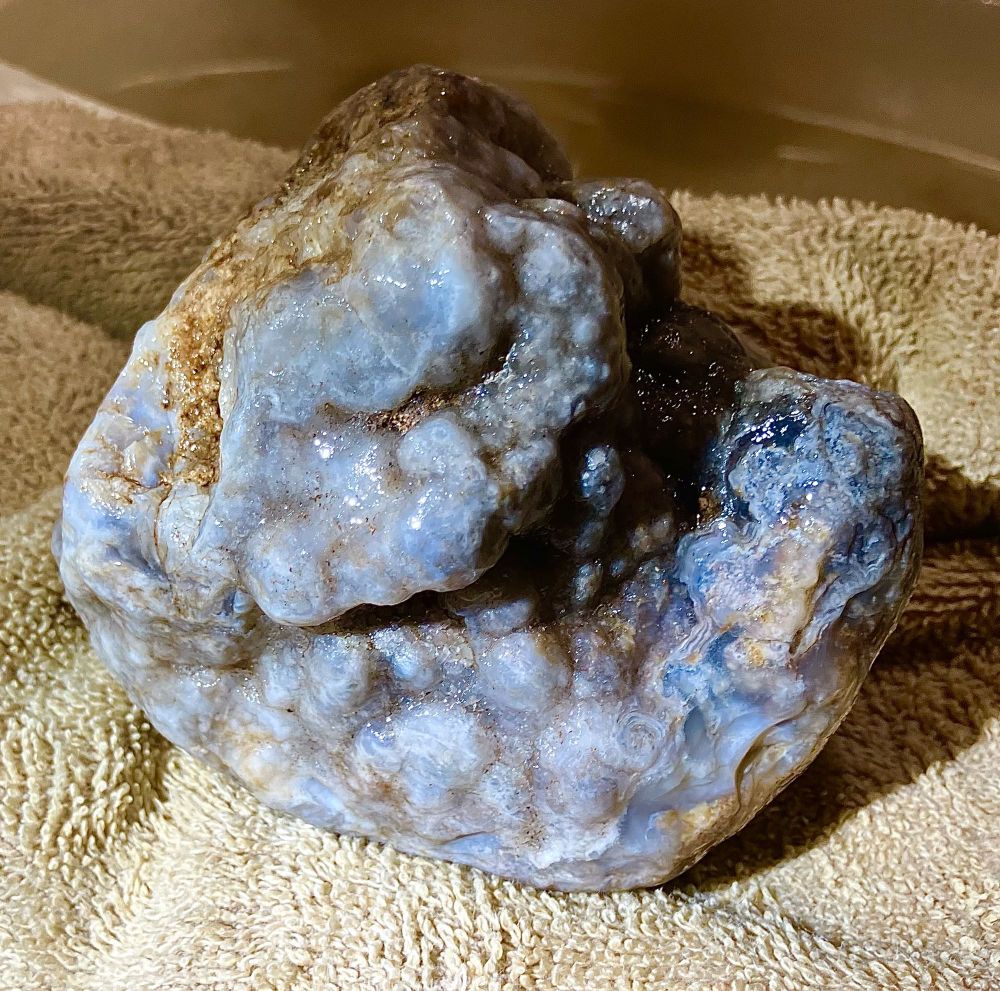 Blue boytrioydal chalcedony