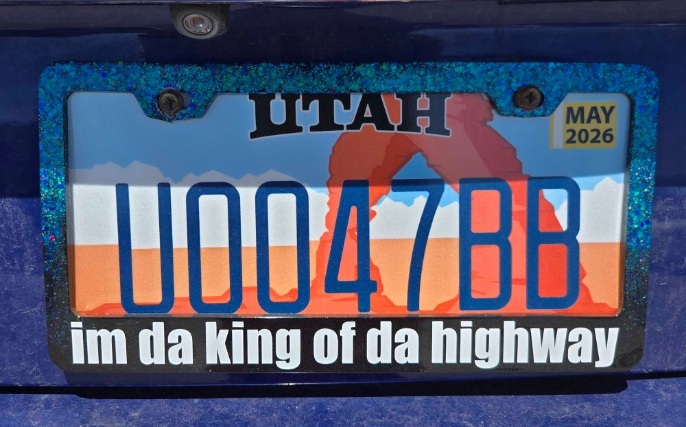 A utah license plate number U0047BB that says "i'm da king of da highway." U0047BB is a triangle agency reference from the GM's toolkit.