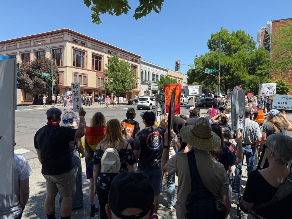 People fucking tired of Trump 