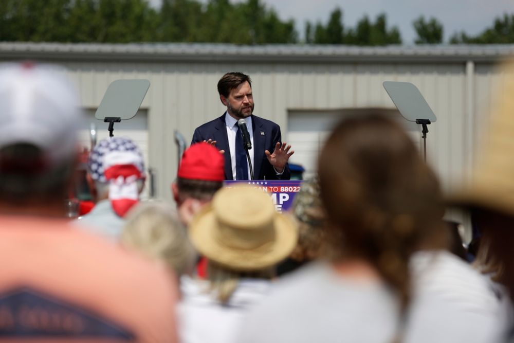 Opinion | Every time JD Vance tells a story, a sinkhole swallows 30 people