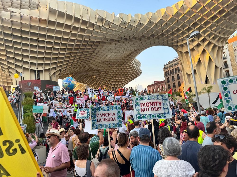 A lot of people with signs in the streets during the march