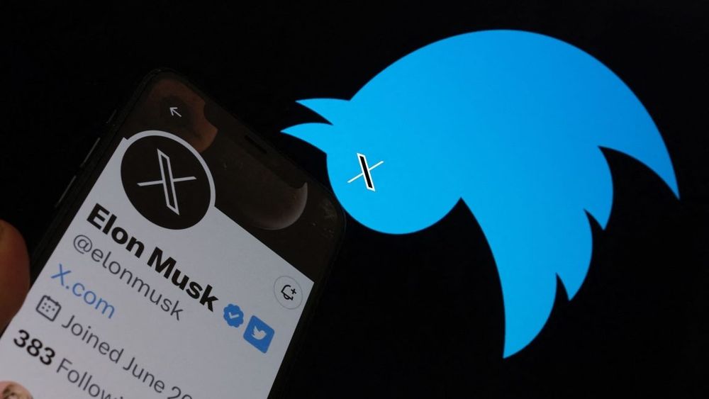 It’s not just you. Survey says: “Twitter sucks now and all the cool kids are moving to Bluesky”…