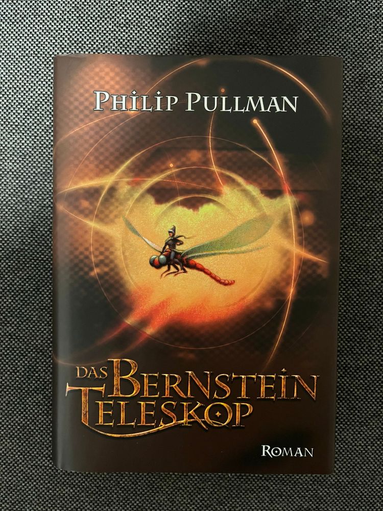 Image of book "Das Bernstein-Teleskop" (orig. The Amber Spyglass) written by Philip Pullman