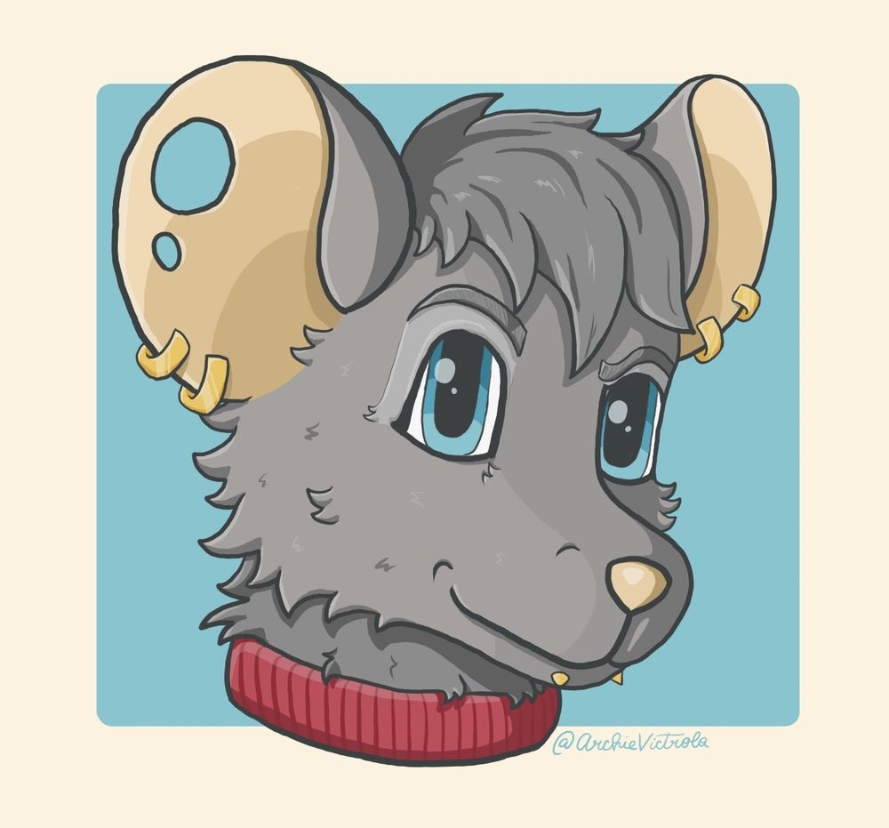 A headshot of a grey rat furry with an inquisitive expression.