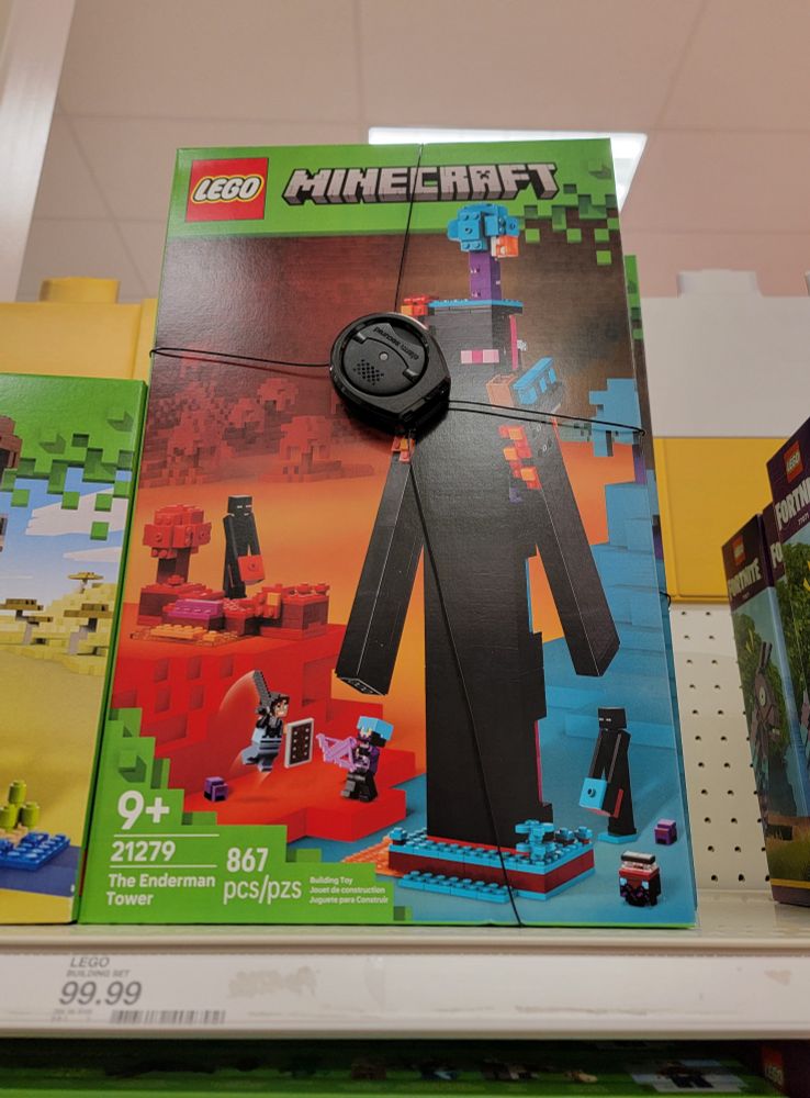 Nicholas Bluetooth is BACK! The Dimensional Defender is in Minecraft, fighting against the Endermen in The Nether.