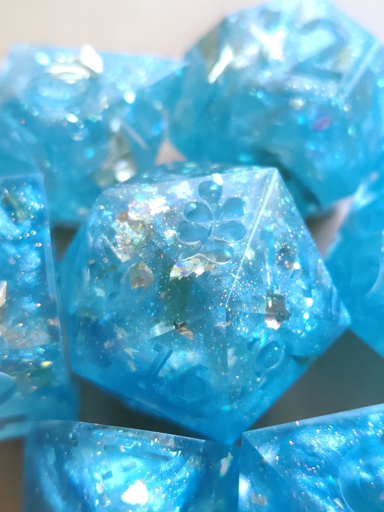 close up on the d20