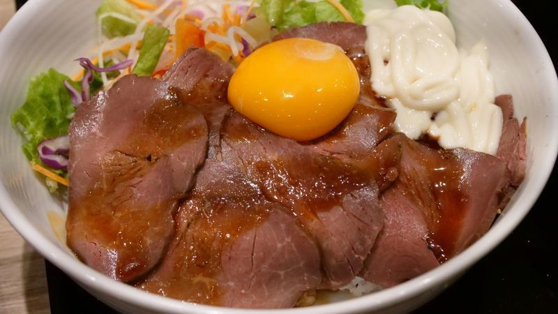 ダチョウ肉の丼を吉野家で食べてきた