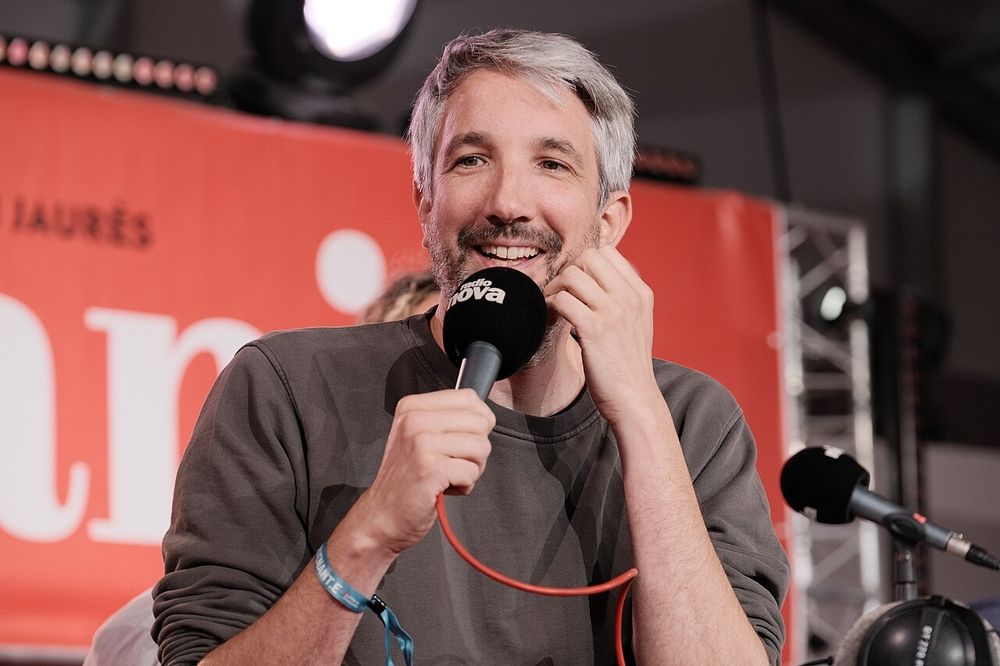Guillaume Meurice à La Dernière du 14 septembre 2025 enregistrée à la Fête de l'Humanité
(CC BY-SA 4.0) Benjamin Bellamy