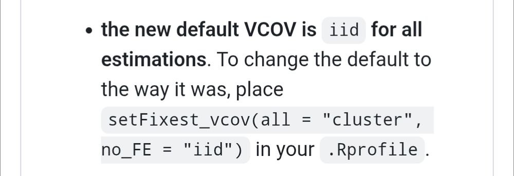 From the fixest NEWS file: the new default VCOV is iid for all estimations. To change the default to the way it was, place setFixest_vcov(all = "cluster", no_FE = "iid") in your .Rprofile.