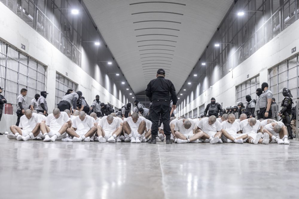 U.S. Allegedly Orchestrates Prisoner Swap with Venezuela Using Detainees Held in El Salvador