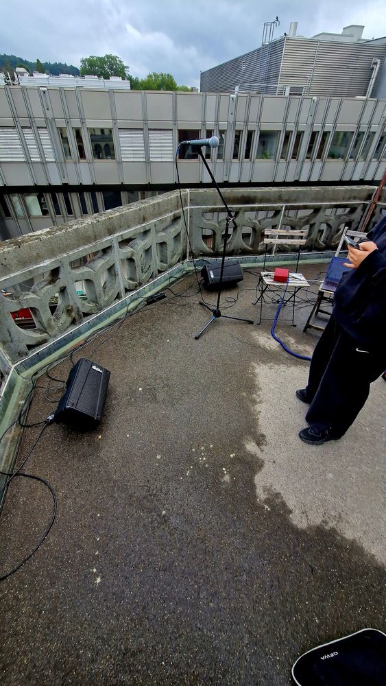 Vebrennung 3. Grades beim Soundcheck vom Balkonkonzert im Radio Stadtfilter