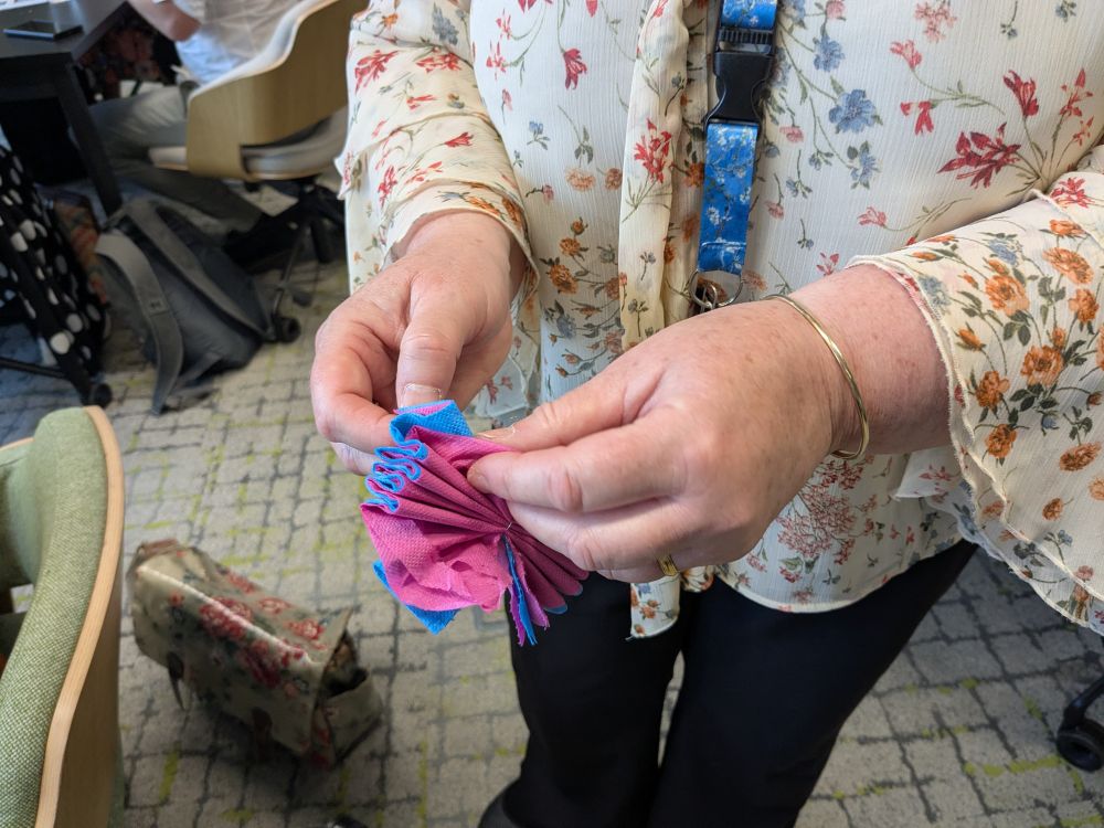 Photo: Creating and connecting during the Romany paper flower making