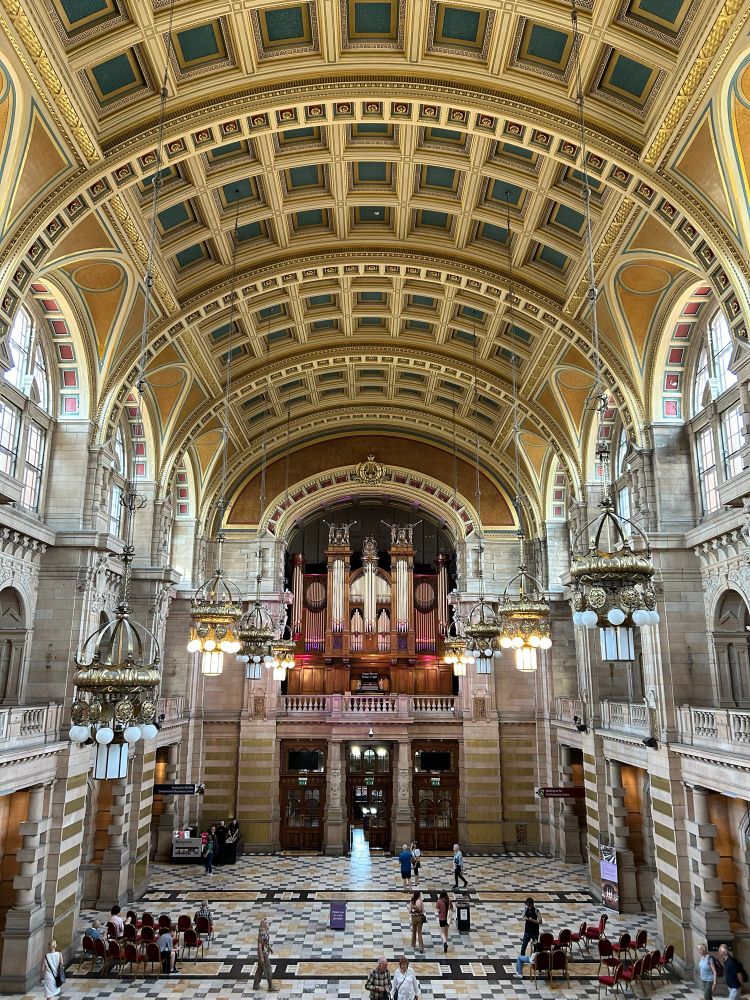 Main Hall Kelvingrove Museum 