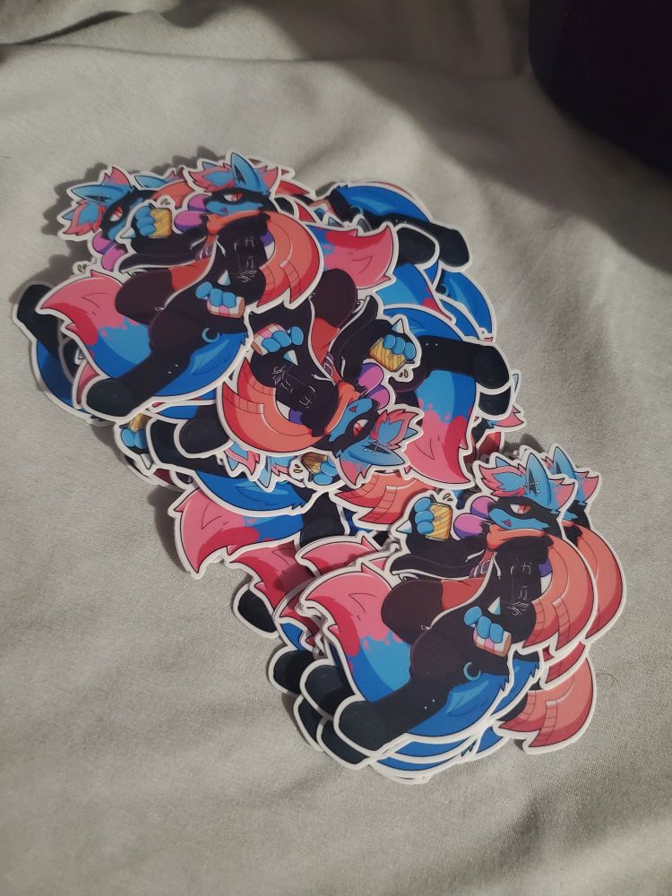 bunch of gayass paint dogs (art by @mysteryfuzz)