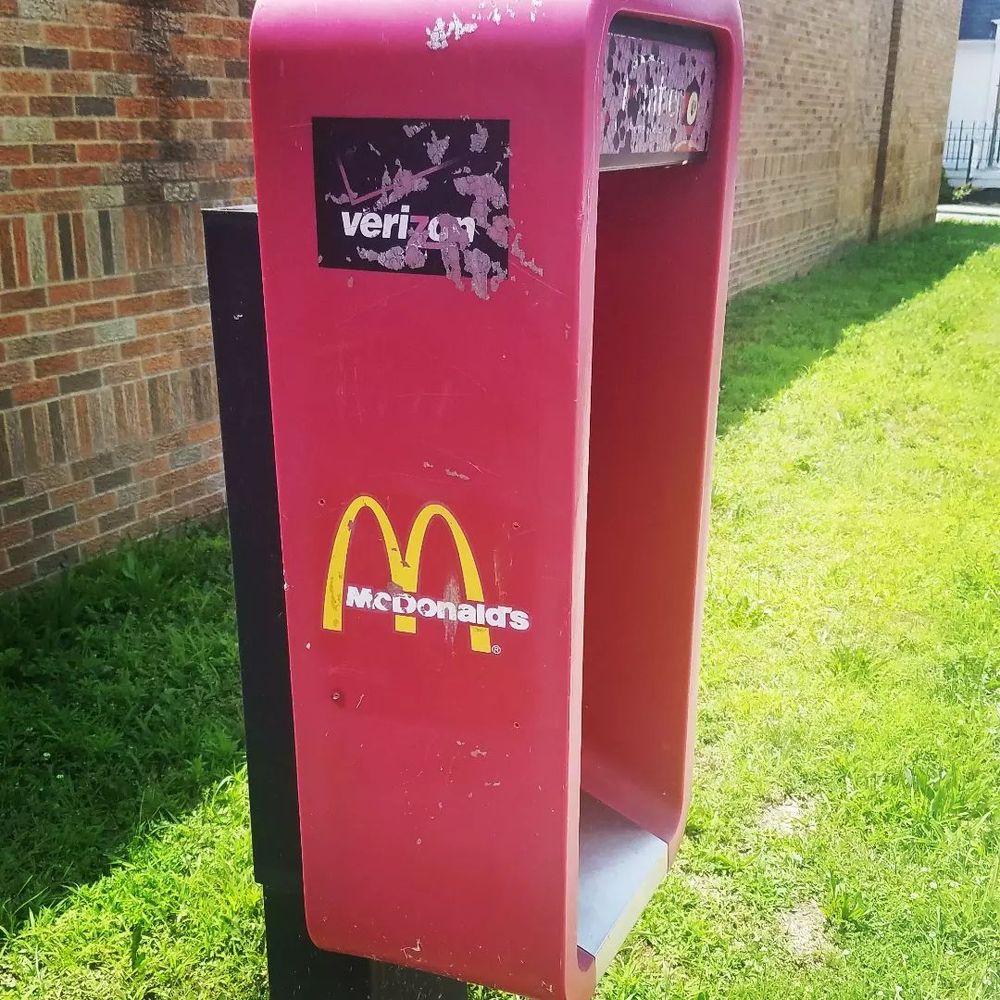Another shot of the phonebooth, with Verizon and McDonald's branding
