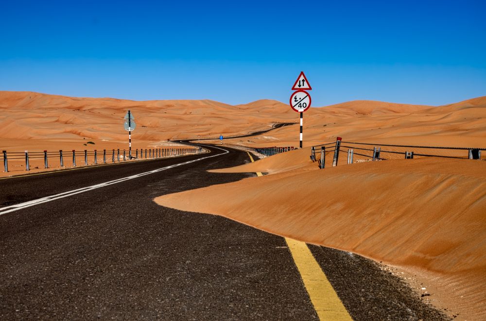 Speed limit in the desert