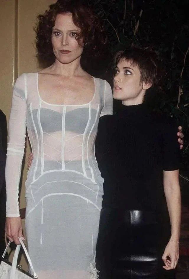Sigourney Weaver and Winona Ryder. Winona’s life will never be the same, and Sogourney knows exactly what she’s doing.