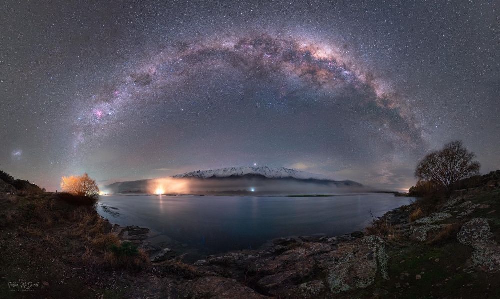 Multirow Panorama of the Milkyway Arch photographed at Lake Dunstan looking towards the Pisa Range.