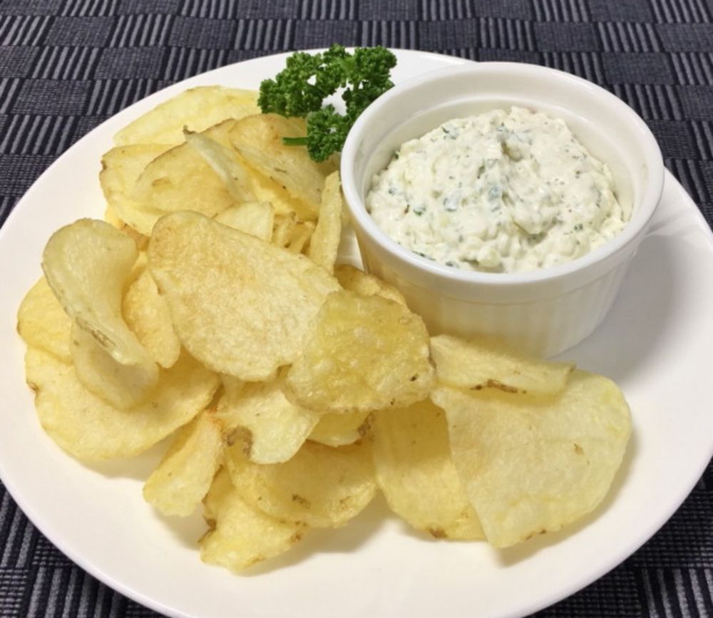 サワークリームオニオンディップ - レシピ - NAKAZAWA 中沢グループ 「生クリームの美味しさをゆっくり、しっかり」