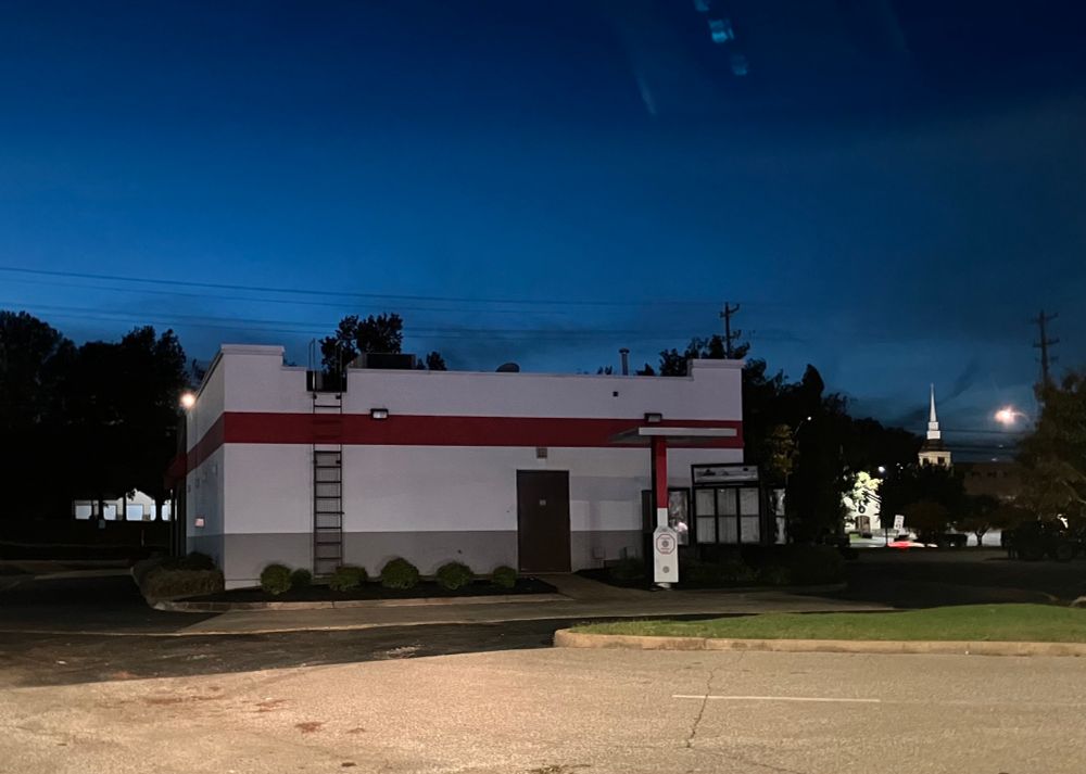 What used to be Arby’s on Germantown Parkway near Dexter in Memphis, TN. It’s out of business.