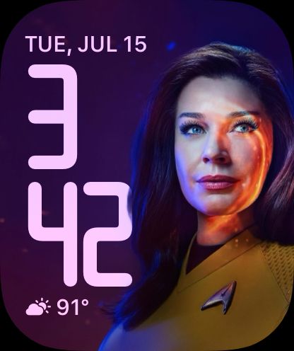 Screenshot of an Apple Watch watchface featuring Star Trek Strange New Worlds' Number One, Una Chin-Riley.