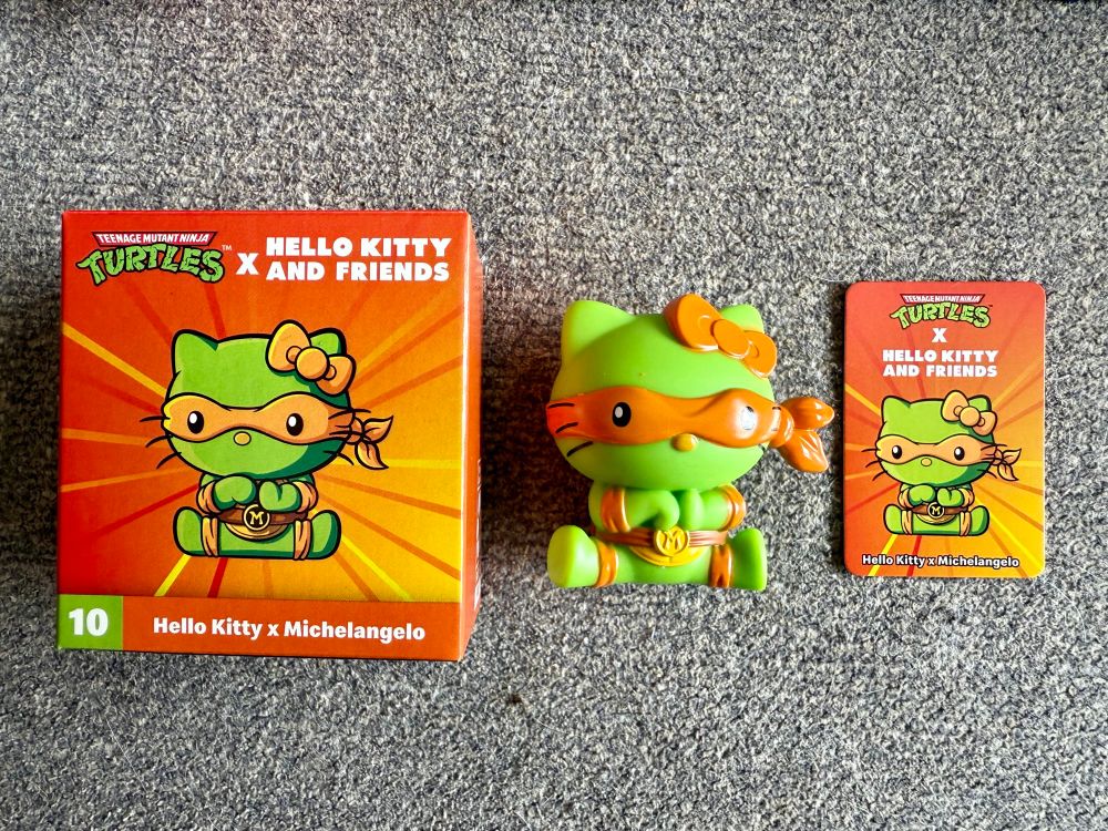 Hello Kitty x Michelangelo 