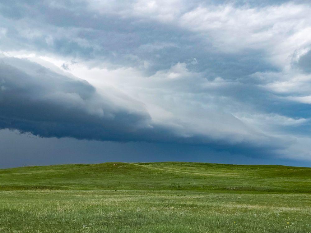 Shelf cloud