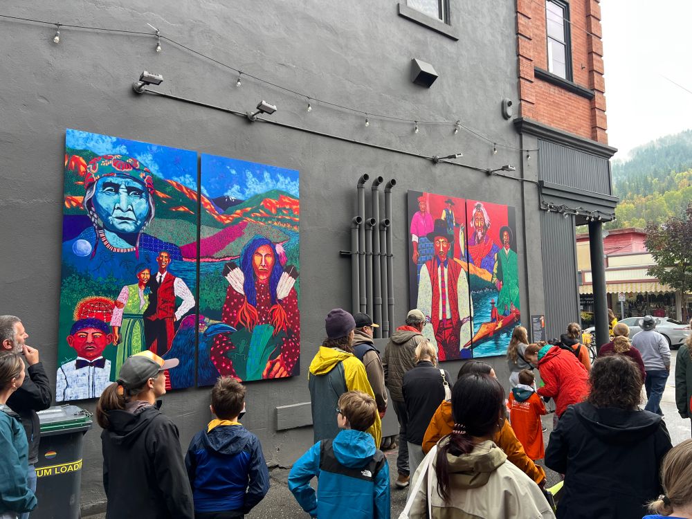 The walk travels past Sinixt artist Ric Gendron’s works in the Art Alleries exhibit off of First Street West. 