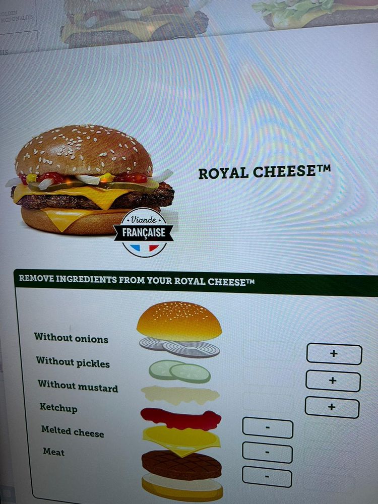 French McDonald's menu showing Royal Cheese