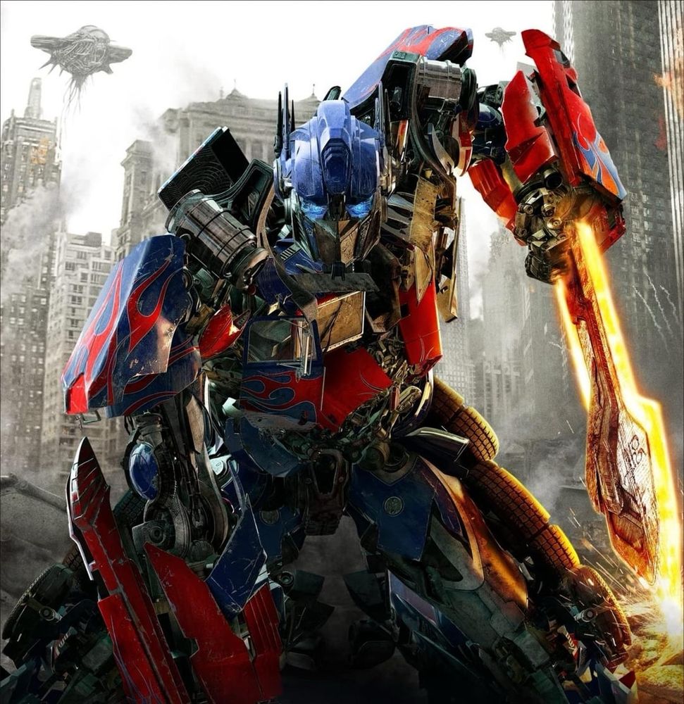 A picture of Optimus Prime from Micheal Bay’s 2007 movie Transformers.