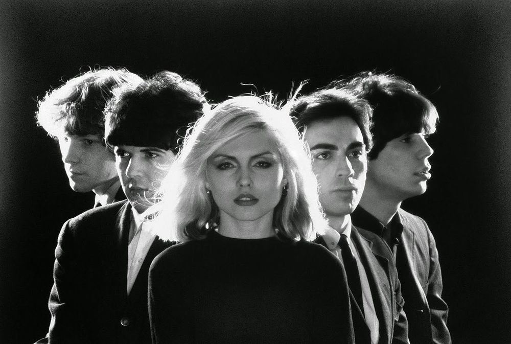 Members of Blondie: Gary Valentine (bass), Clem Burke (drums), Debbie Harry (lead vocals), Chris Stein (guitar), and Jimmy Destri (keyboards).