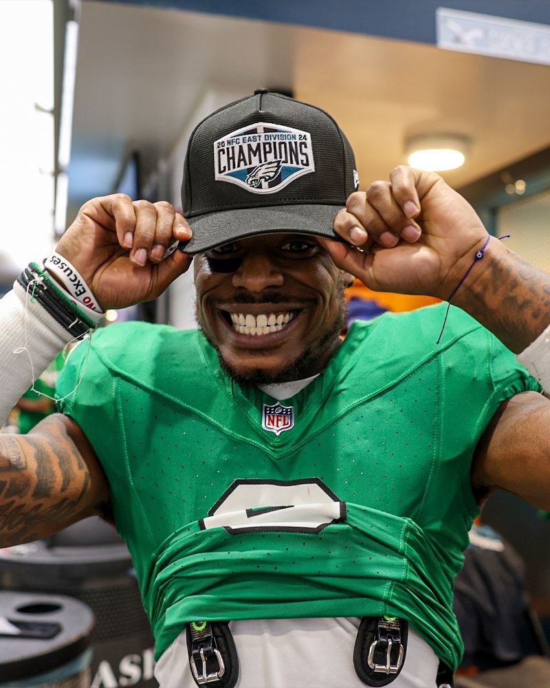 CGJG in wearing his NFC East Champions hat...