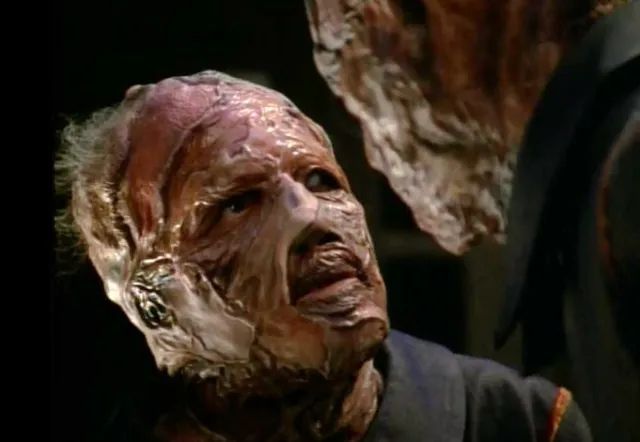 RFK, Jr. No, wait, that's actually a Vidian with a bad case of the Phage from Star Trek Voyager.
An easy mistake. Both right up Nuzzi'z alley.