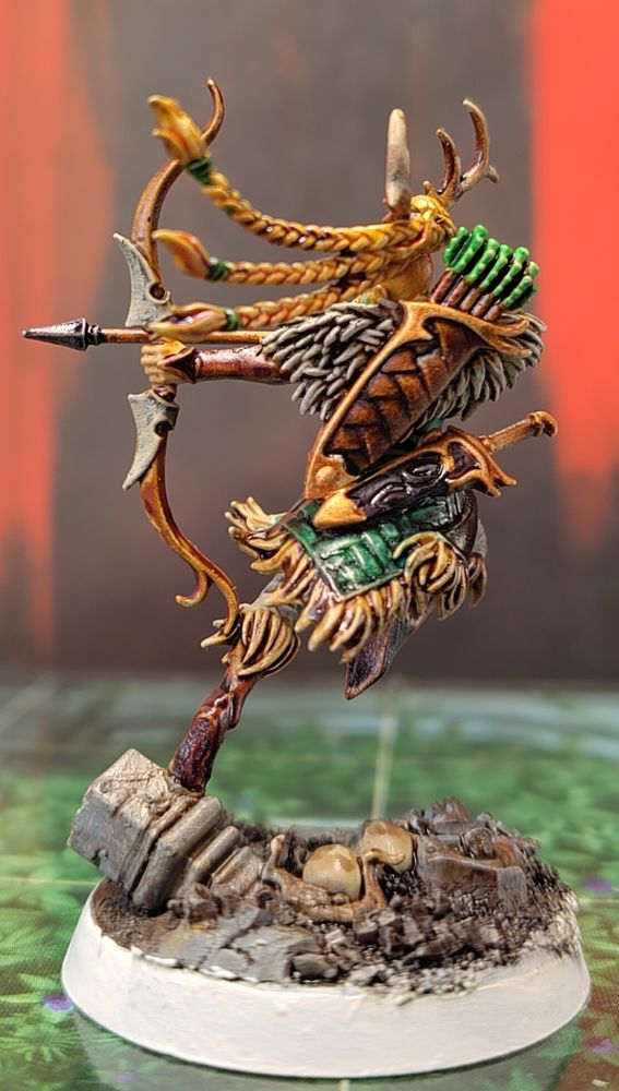 A miniature from Warhammer Quest Cursed City of Qulathis the Exile, from behind showing the detail on her quiver of arrows, short sword, and hair