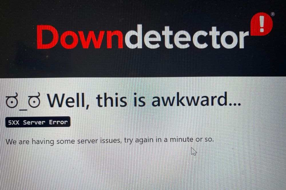 Screenshot of Down detector having server issues. 